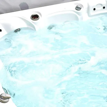 Lucky With Hot Tub